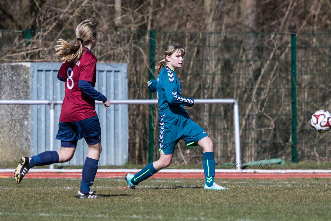 Bild 319 - B-Juniorinnen VfL Oldesloe - Krummesser SV _ Ergebnis: 4:0